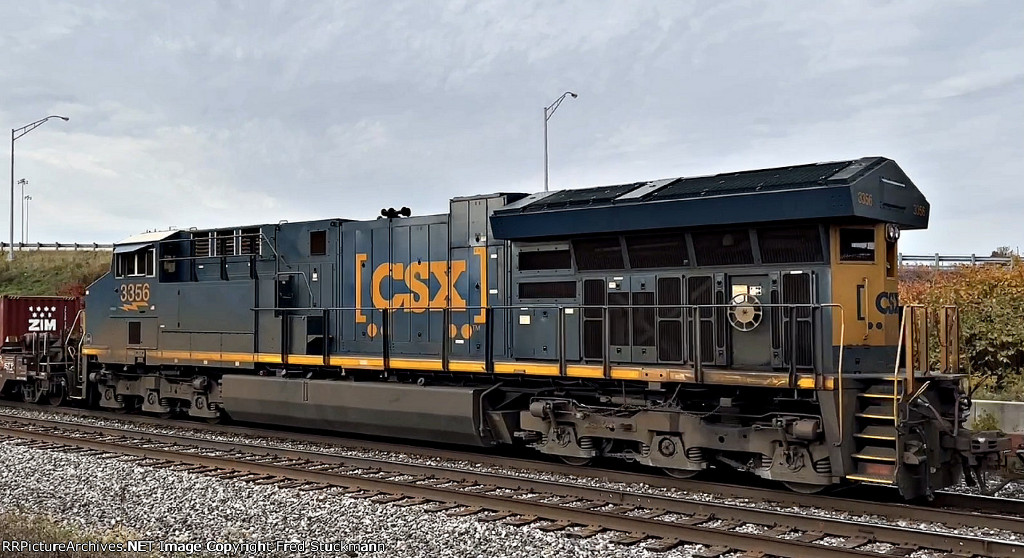 CSX 3356 looks imposing coming at you LHF.